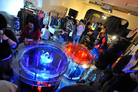 100429liquidheven_d579
