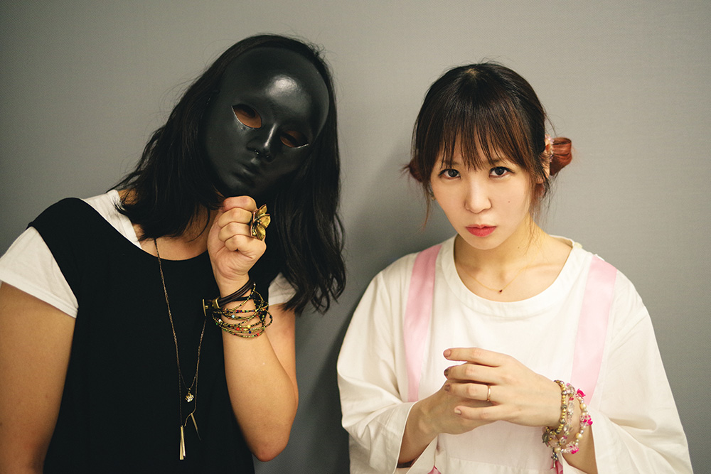 夏フェスの楽しみ方からバックヤード話まで！？ 大森靖子×あたそ フジ