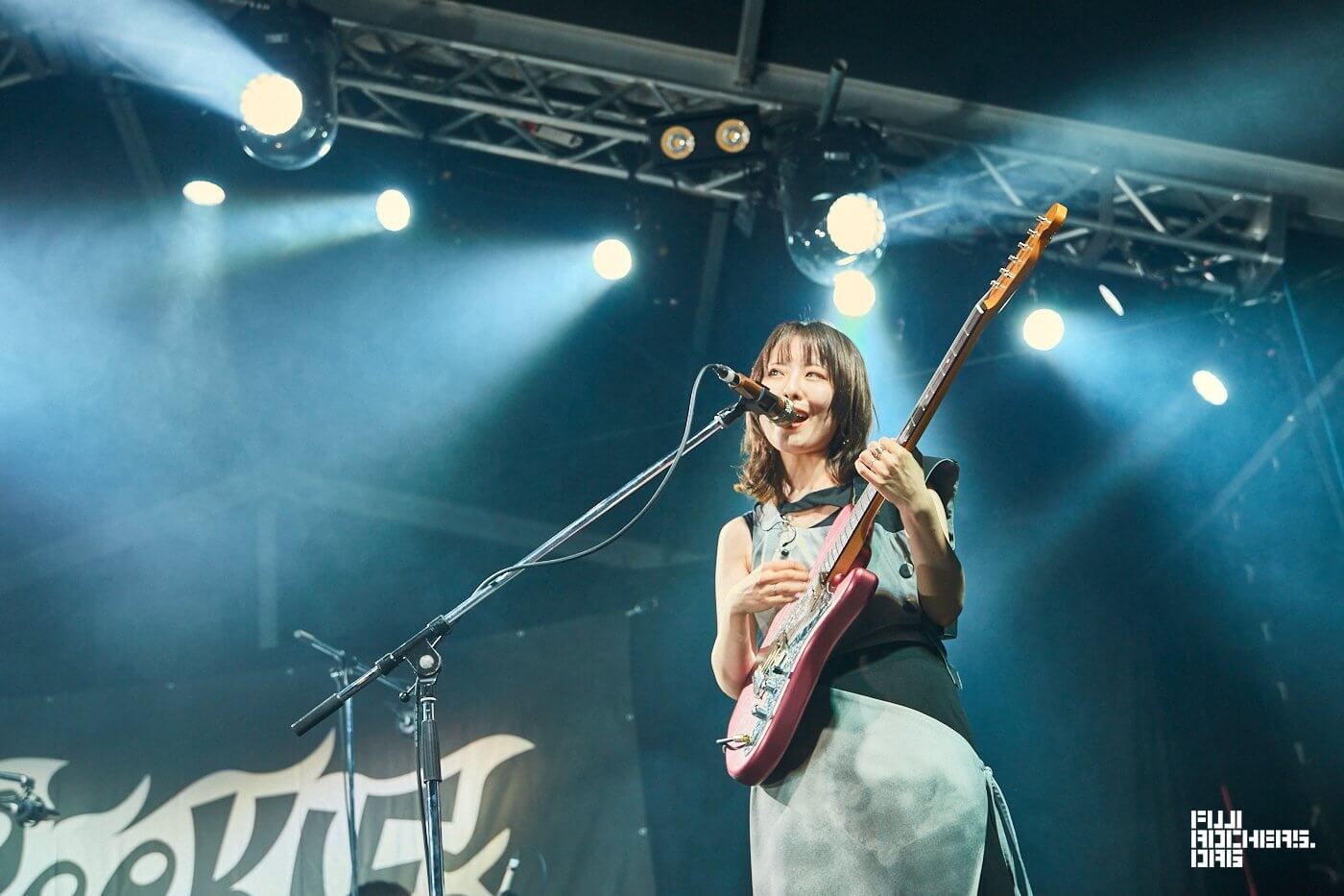 水中スピカ(photo by 粂井健太)
